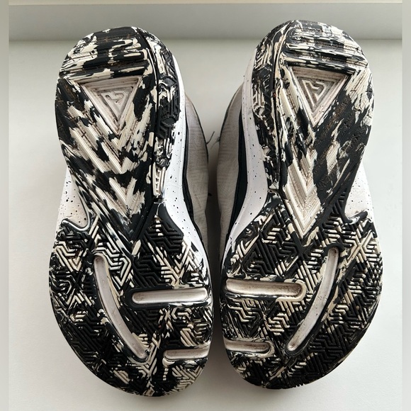 Boys Nike Freak 5 Shoes - Picture 8 of 8